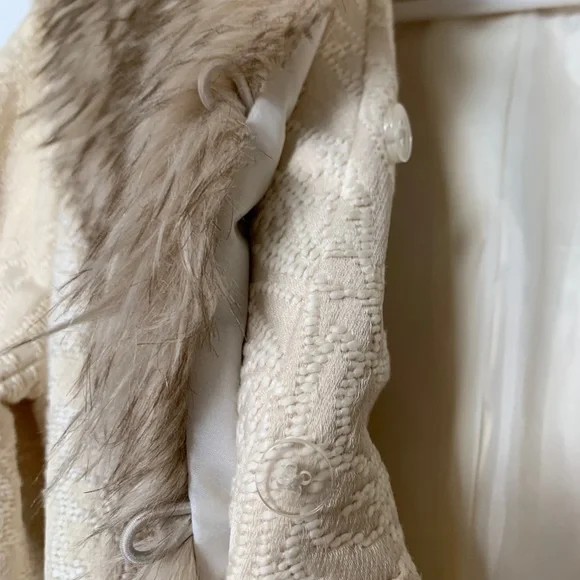 Xhilaration Women’s Beige Winter Coat with Faux Fur - Picture 6 of 7